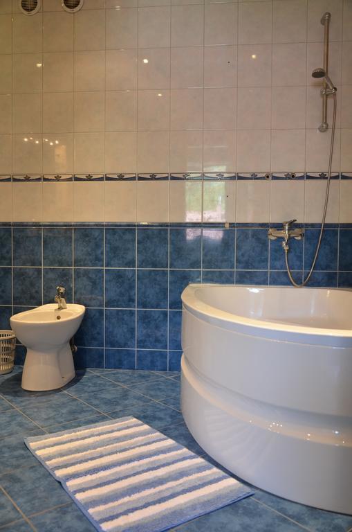 Apartments With Outdoor Spa Jacuzzi And Sauna 维尔纽斯 外观 照片