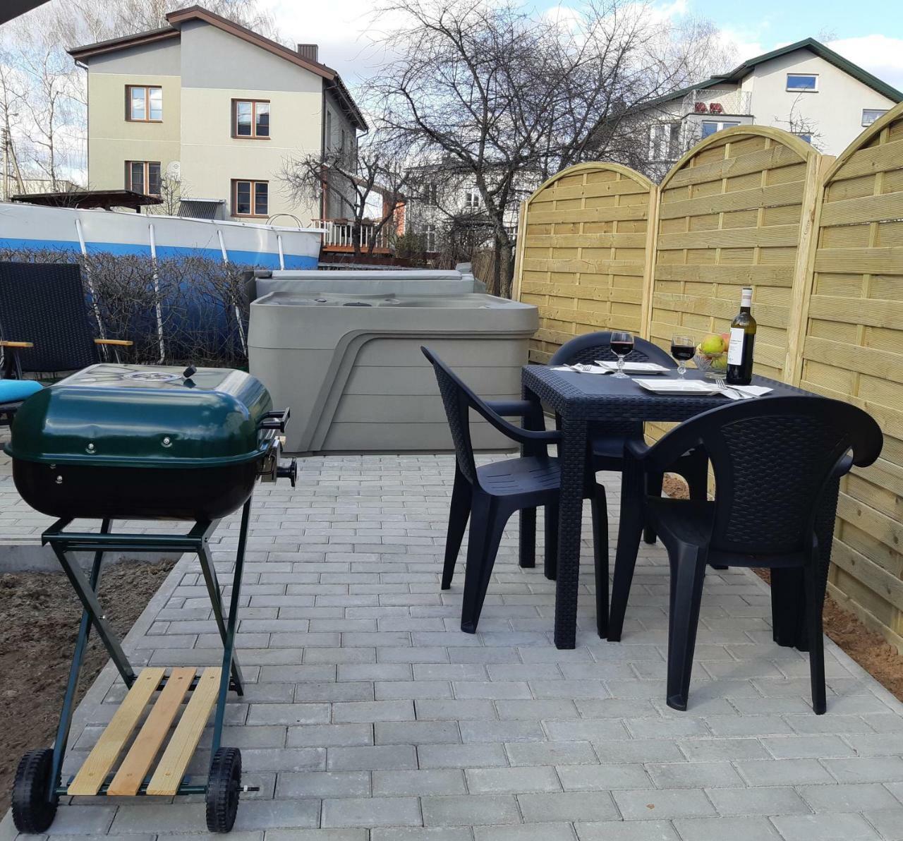 Apartments With Outdoor Spa Jacuzzi And Sauna 维尔纽斯 外观 照片